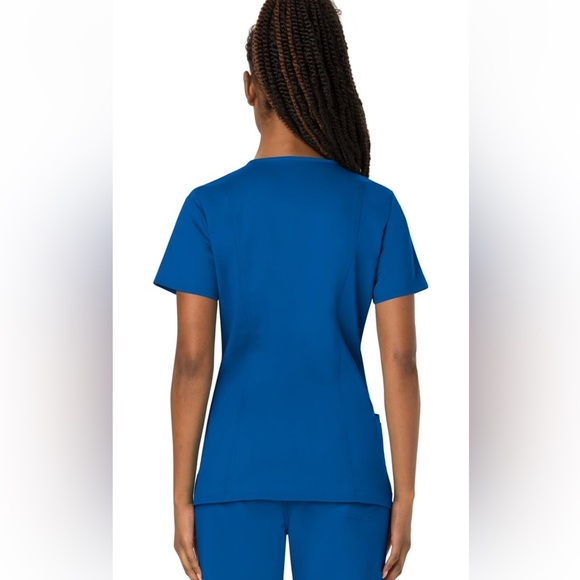 NWT V-Neck Scrubs for Workwear Revolution, Soft Stretch, Easy Care, Blue, Large - Picture 2 of 10